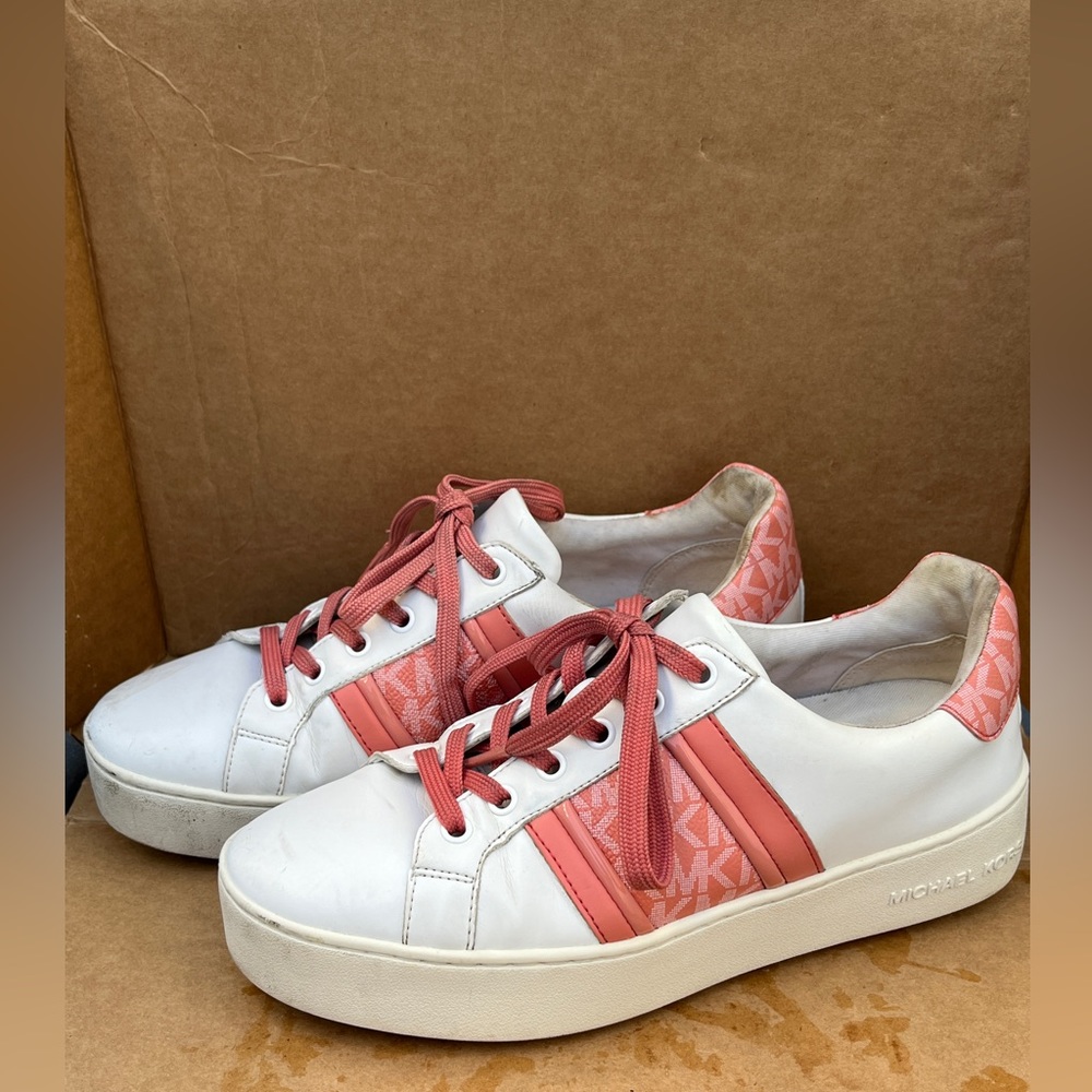 Michael Kors Poppy Logo Stripe Lace Up Sneakers Sherbet Size 7.5